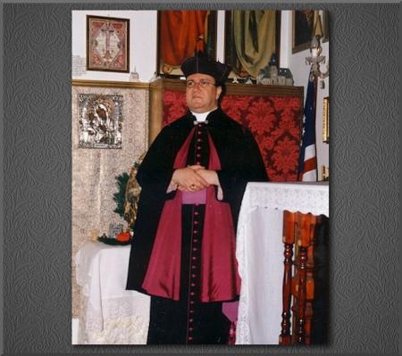Canon Gregory Hesse ✝
